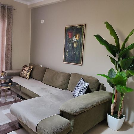 Guest House Shyti เบราท ภายนอก รูปภาพ