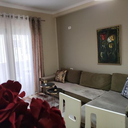 Guest House Shyti เบราท ภายนอก รูปภาพ