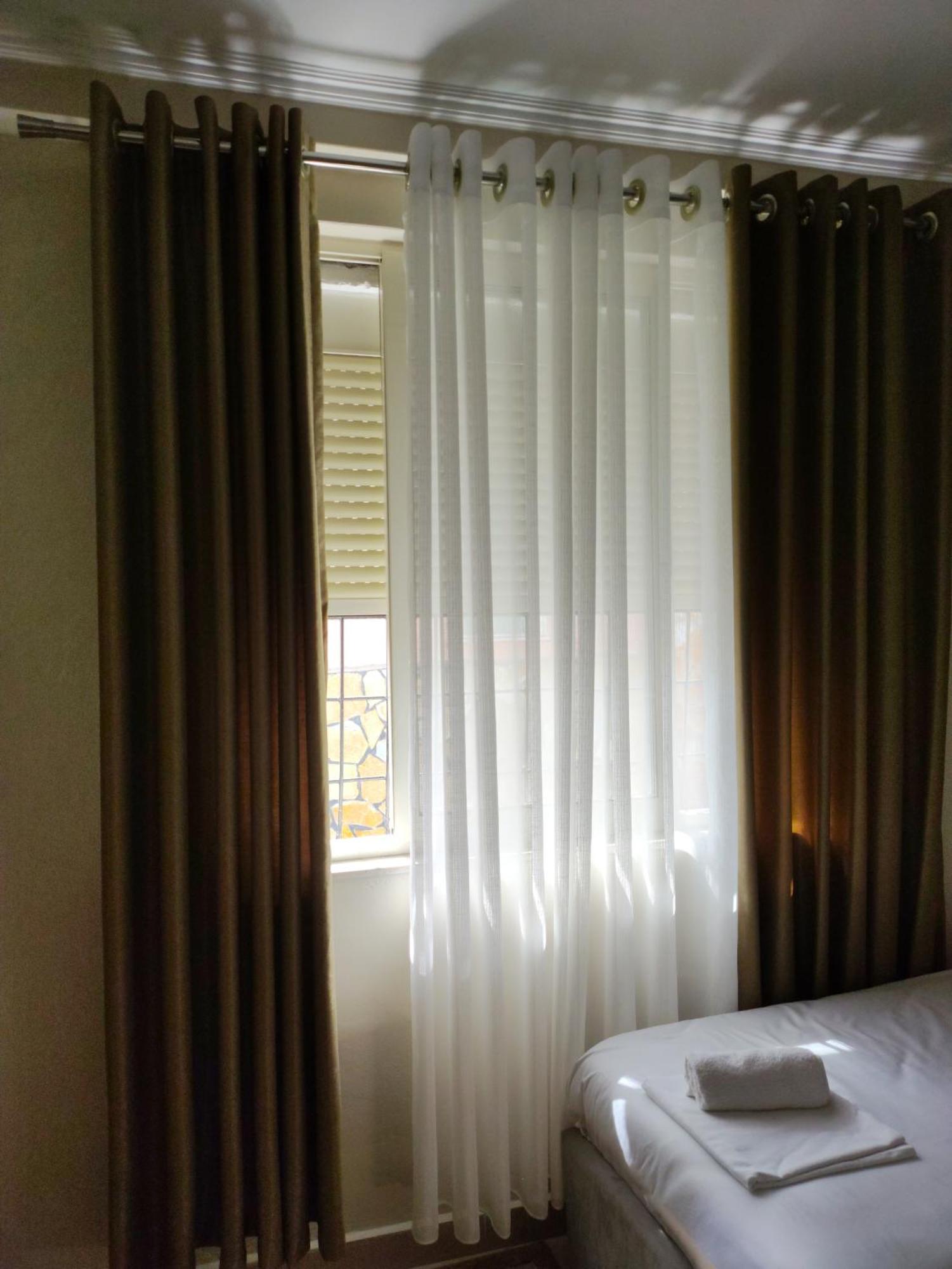 Guest House Shyti เบราท ภายนอก รูปภาพ